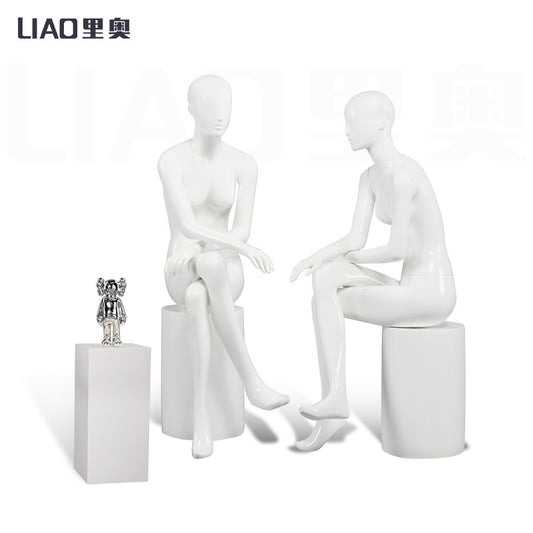 Customize Female Sitting Mannequins Fiberglass Full Body Female Mannequin Boutique Fashion Window Display