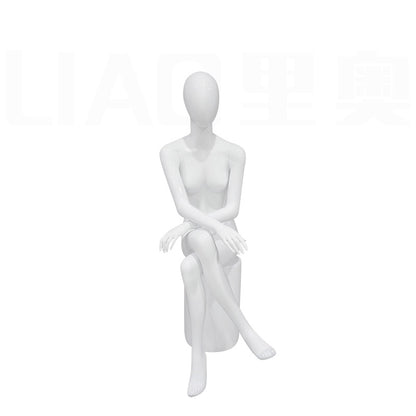 Customize Female Sitting Mannequins Fiberglass Full Body Female Mannequin Boutique Fashion Window Display