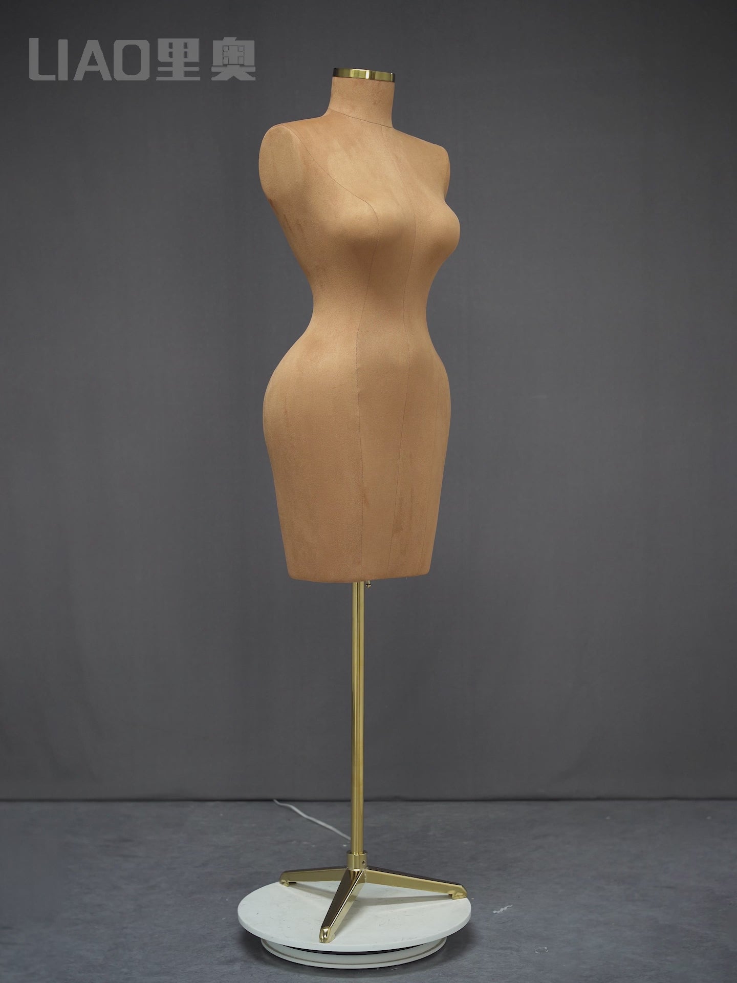 Cheap Wholesale BBL Curvy Female Pinable Mannequin Women Half Body Female Dress Form Plus Size With Big Hip Boobs